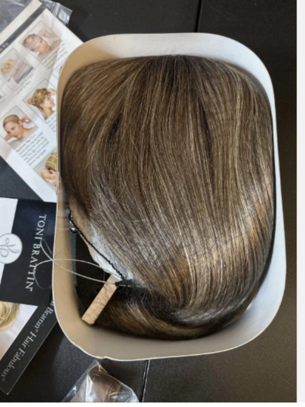 Toni Brattin Supreme Bob Mid-Length Cut Wig-Brown Blonde-NWT-A613849